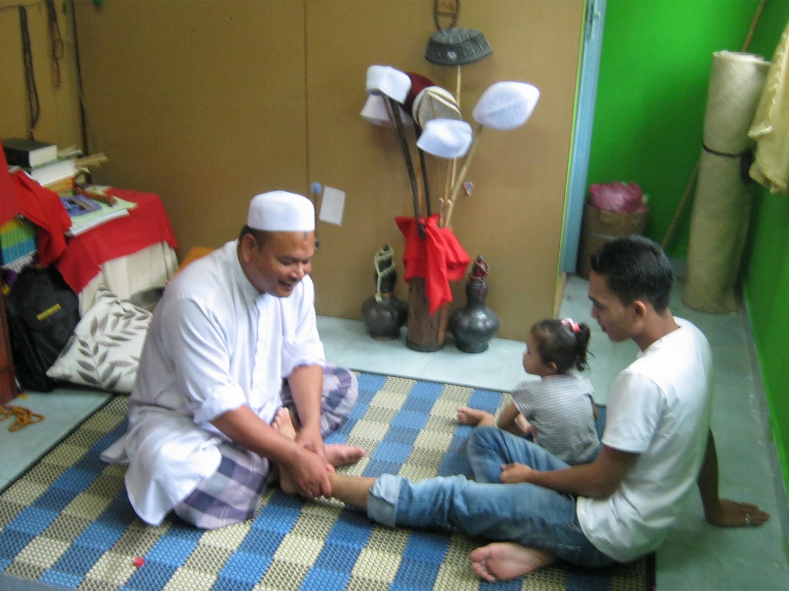 PUSAT RAWATAN AURA TRADISI SILAM RAWATAN TRADISIONAL DAN ISLAM